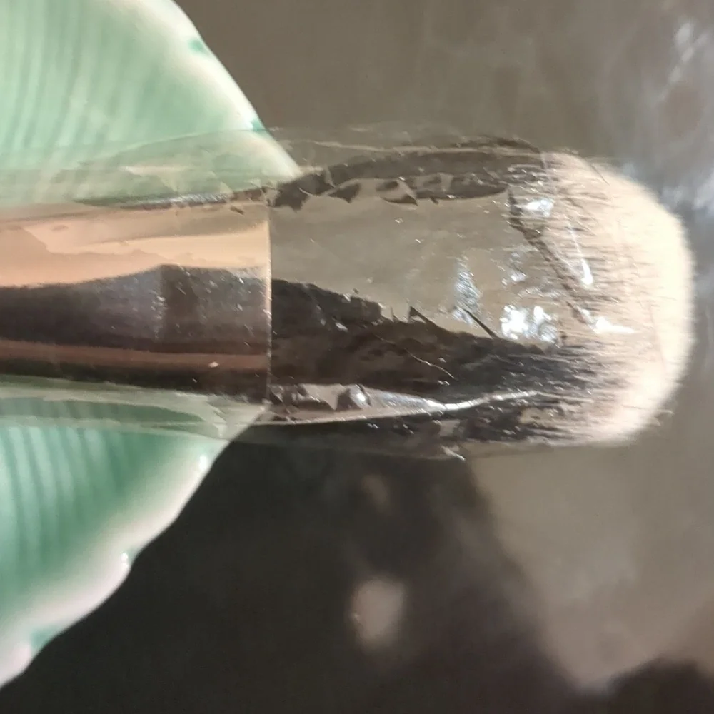 Cheek brush